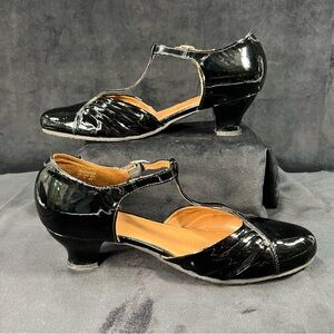 HOTTER Quickstep Patent Leather T-Strap Heels Pumps Dance Ballroom US 9 UK 7